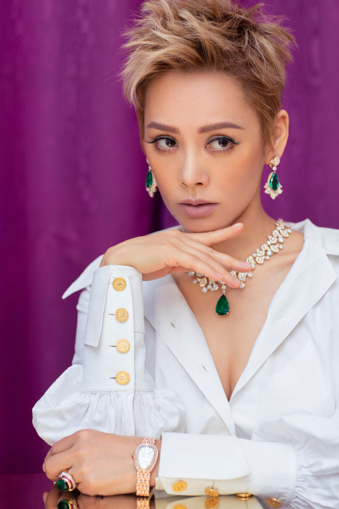 中國女星寧靜近照。 圖：翻攝自寧靜微博