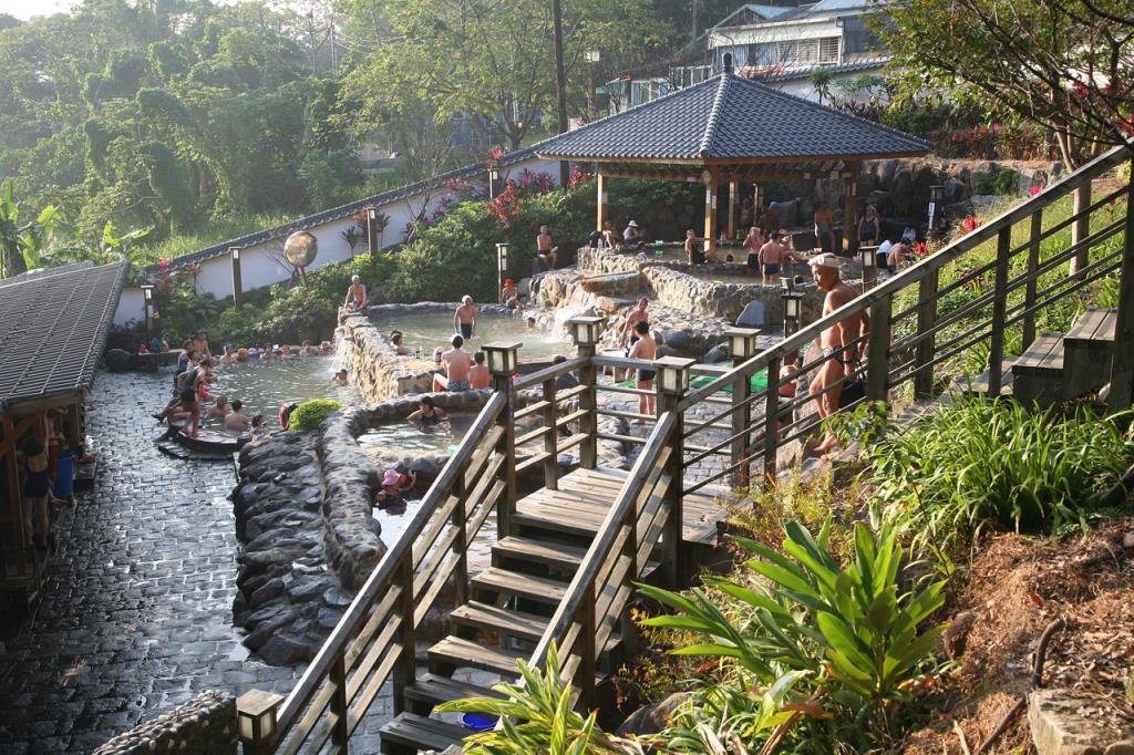 北投溫泉業者在台北溫泉季中，推出不同優惠活動。(圖為北投溫泉露天公園) 圖：取自交通部觀光局網站