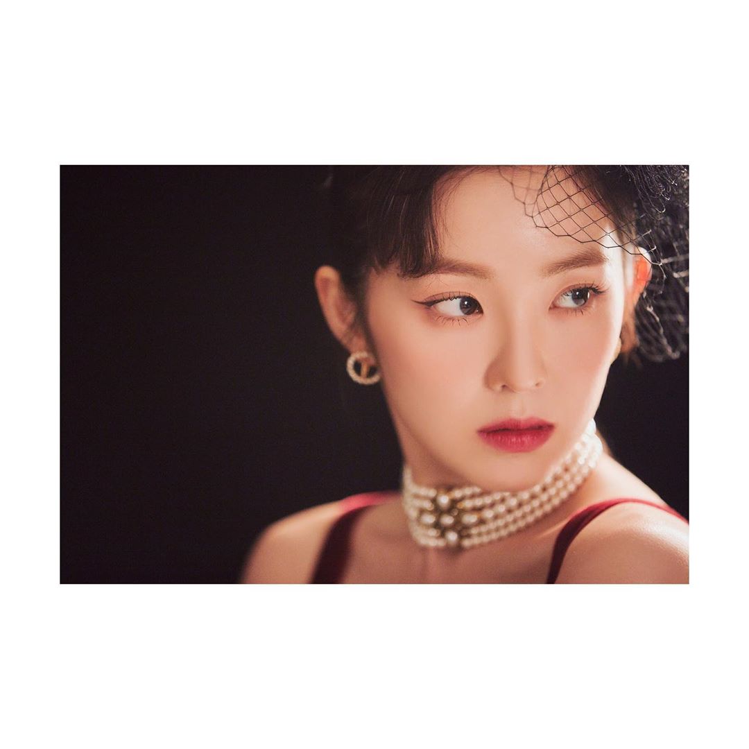 女團Red Velvet隊長Irene被爆料耍大牌，有網友挖出過去她的表現，發現早就有跡可循。 圖：翻攝自Irene IG