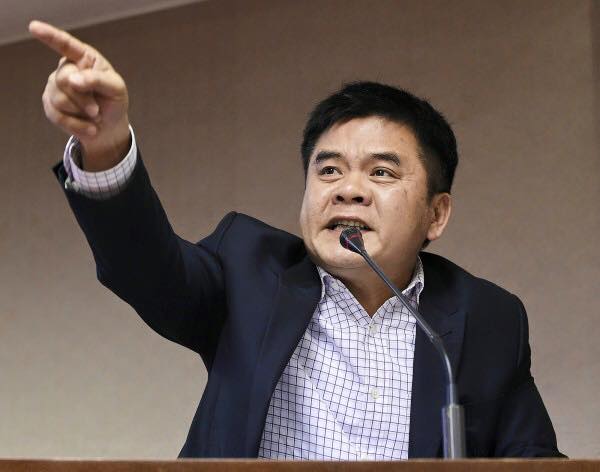 莊瑞雄有意角逐下屆屏東縣長。 圖：翻攝自莊瑞雄臉書(資料照)