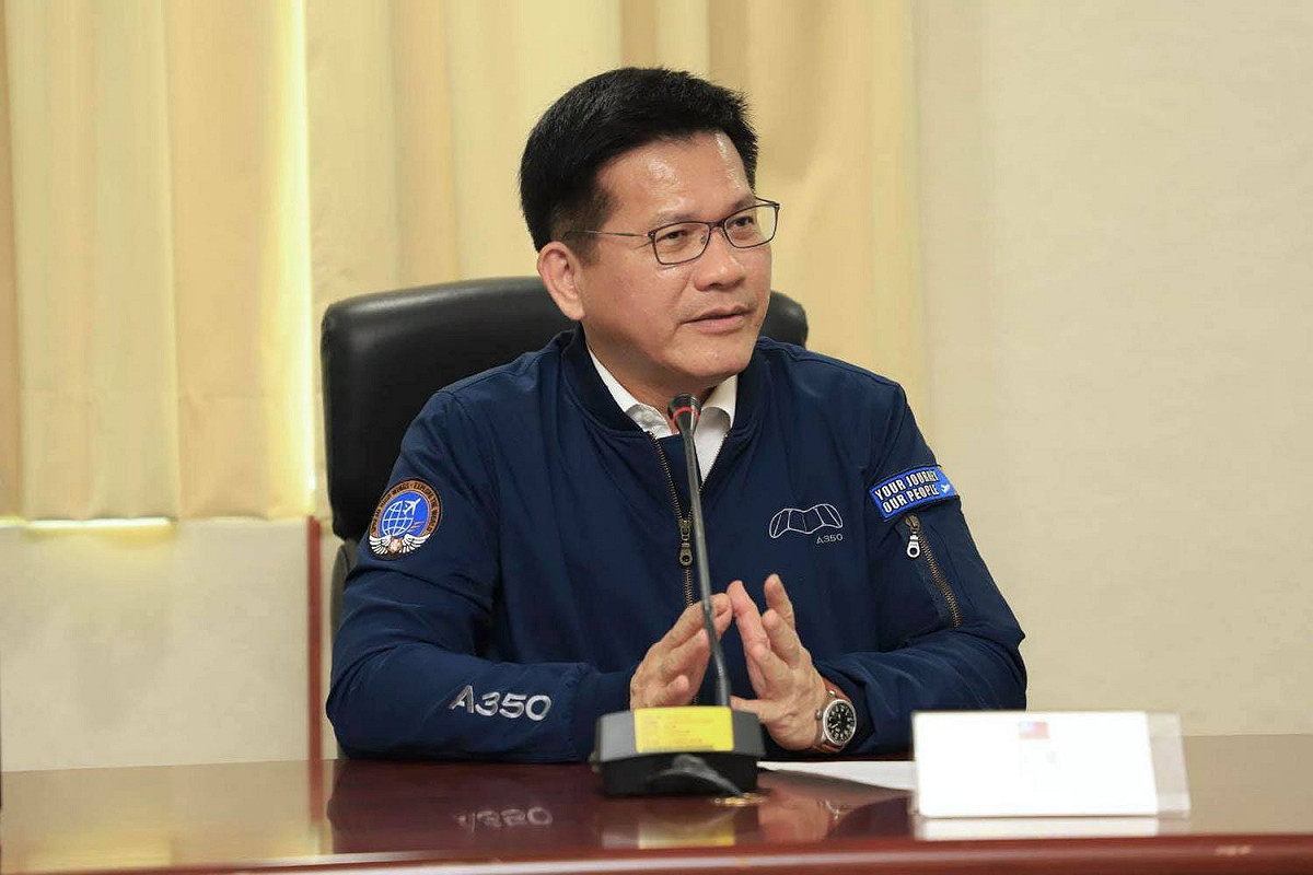 台南交流道出口新路標被狂轟，林佳龍急下令改回舊標示。 圖：翻攝自林佳龍臉書