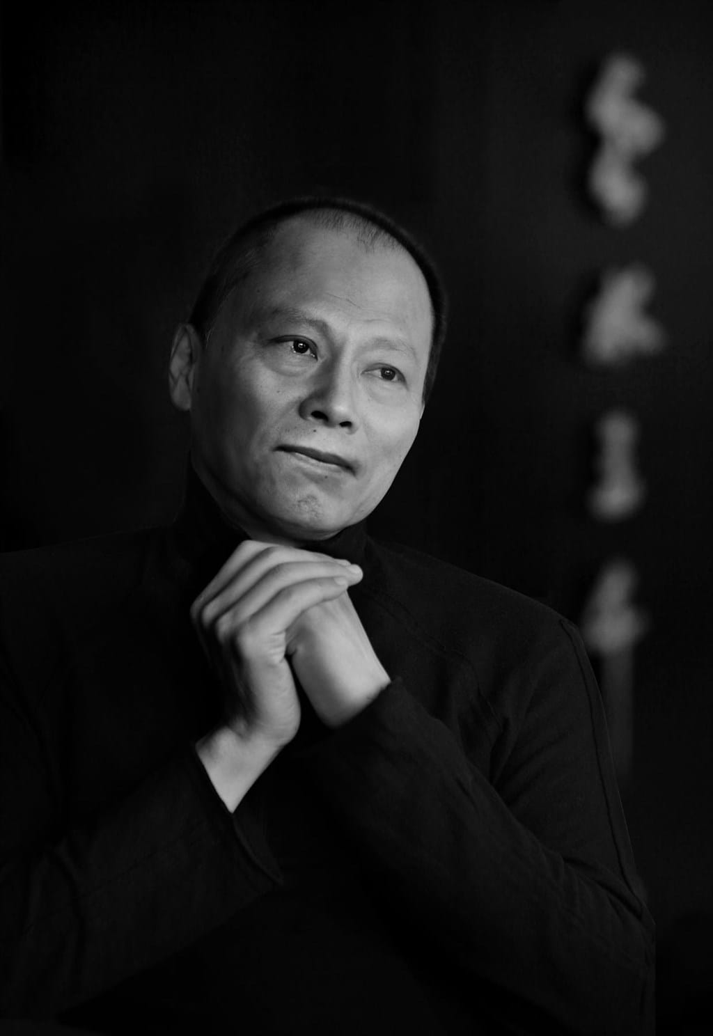 琉璃工房創辦人張毅（圖）1日清晨在妻子楊惠姍及家人陪伴下辭世，享年69歲。 （圖取自facebook.com/LIULIGONGFANG.TW）