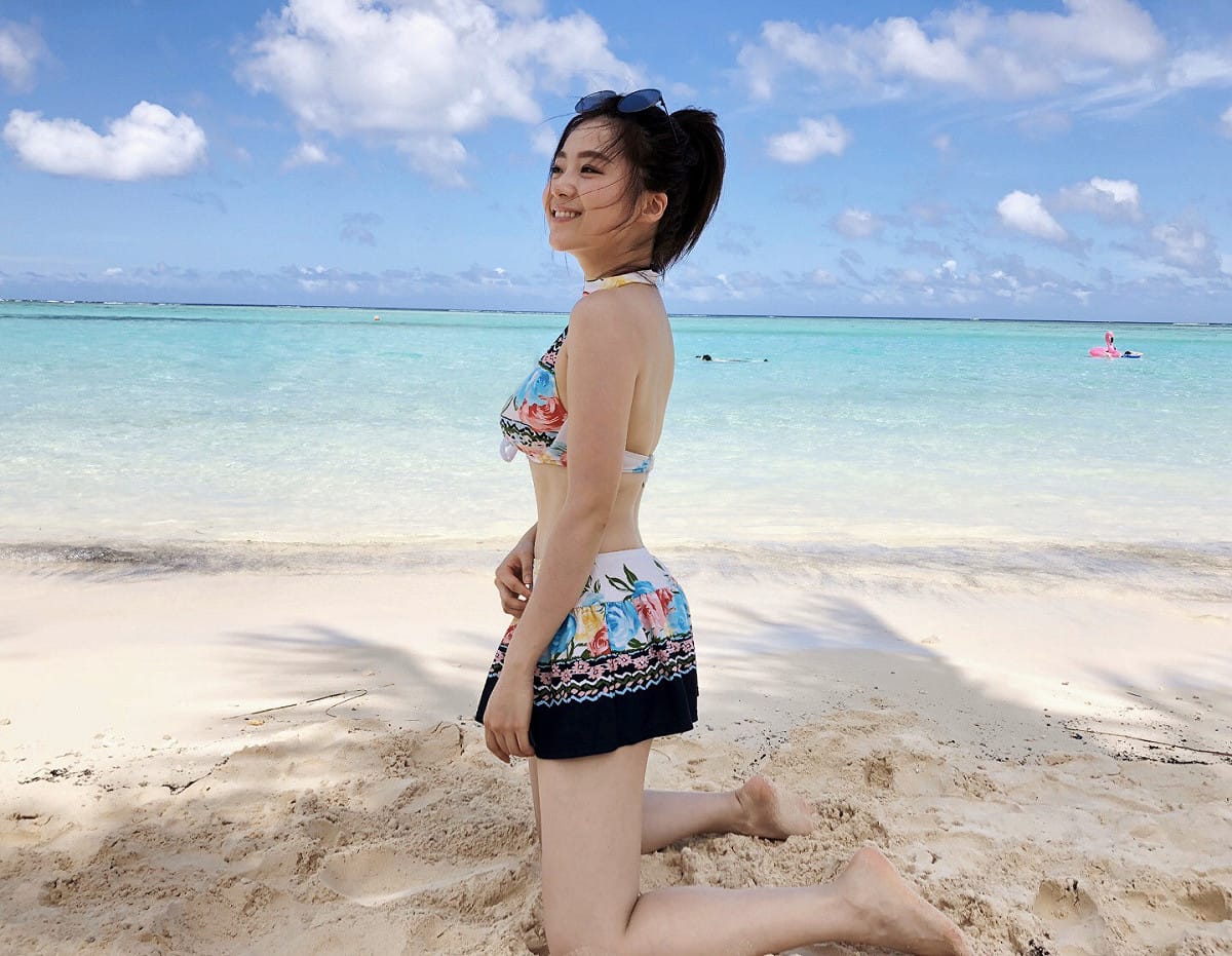 《我的婆婆怎麼那麼可愛》收視破五，楊小黎提供比基尼照感謝粉絲。 圖：公視/提供