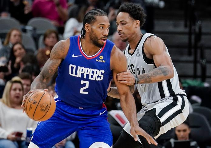 Kawhi Leonard和DeMar DeRozan互換東家，不過後者在馬刺發展並不順利可能被交易至公鹿或籃網。 圖／美聯社／達志影像