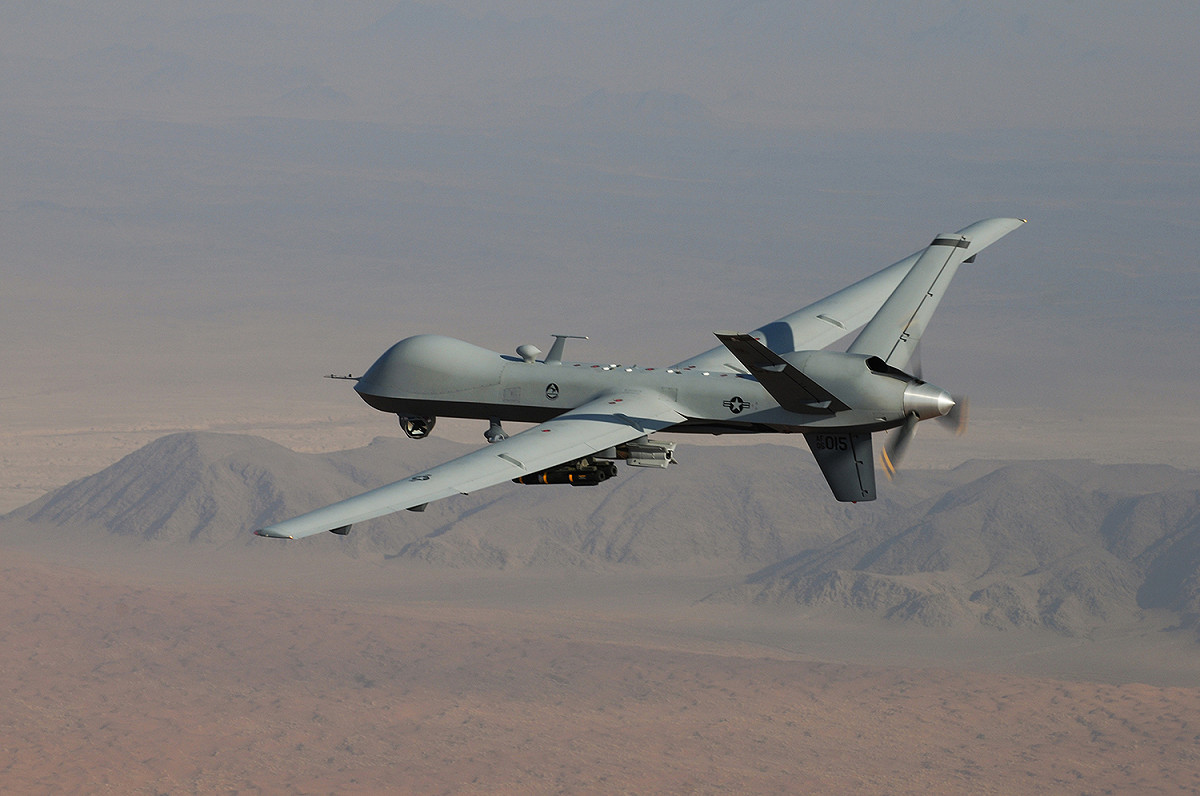 MQ-9無人機由地面人員操控，還能將飛機拆解後運送，方便全球部署，戰力也相當驚人。 圖：翻攝自美國空軍官網