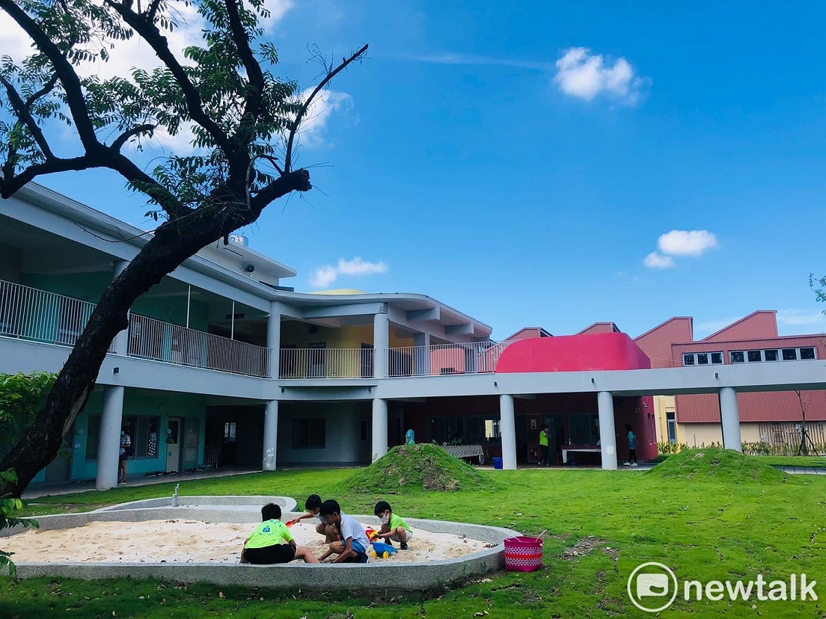 臺南市教育局積極執行中央前瞻計畫2.6億元新建非營利幼兒園舍，於佳里區、麻豆區、安南區及新營區共設立4家非營利幼兒園，109學年度開園營運。 圖/台南市政府（資料照片）