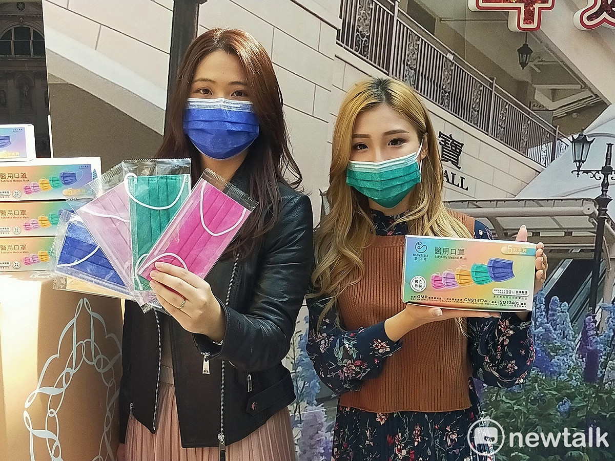 麗寶Outlet週年慶嘉惠玉山麗寶卡友，還能以百元加價購愛貝恩時尚繽紛口罩一盒，兼顧防疫與穿搭。 唐復年/攝