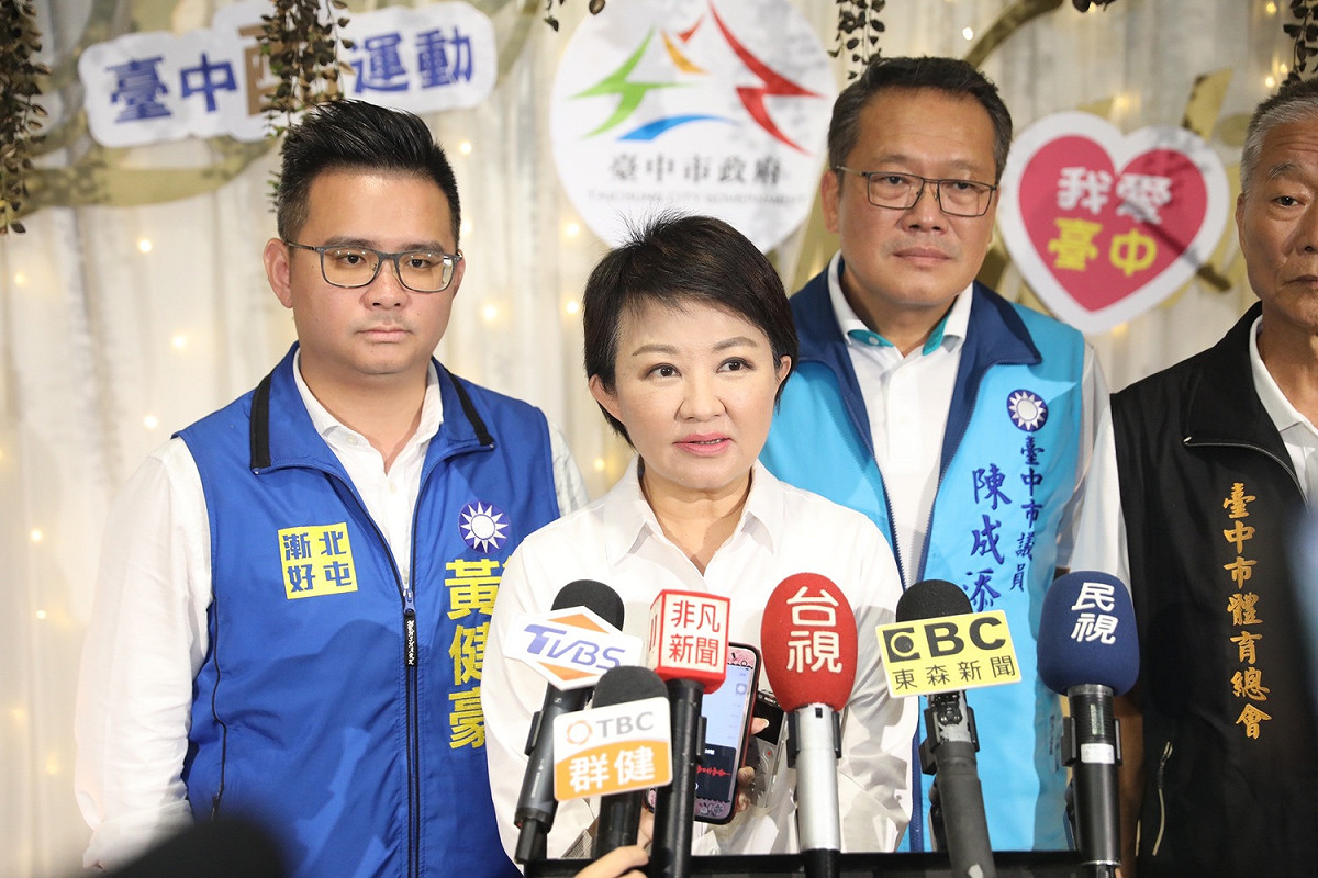 台中捷運即將通車，盧秀燕感謝歷任首長。 台中市政府/提供