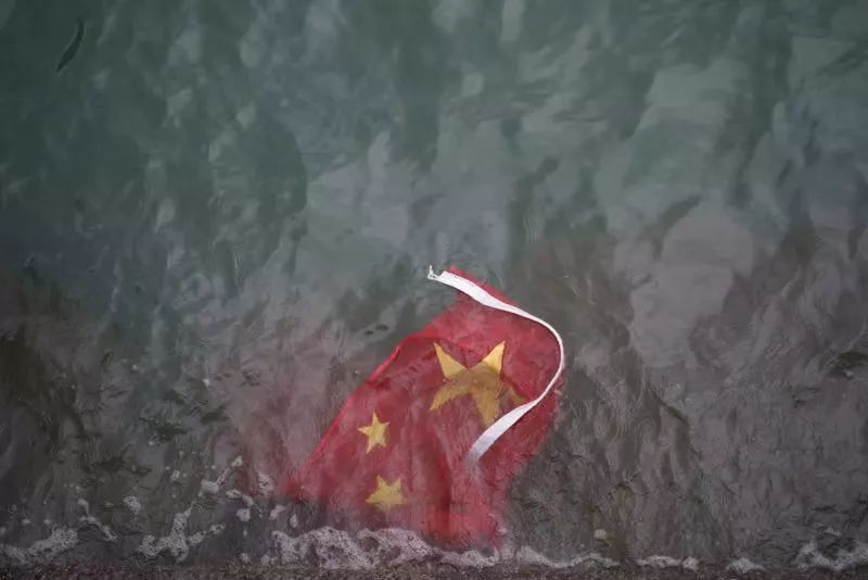 《香港電台》將於本月16日開始，每天早上8時，在各個電台頻道報新聞前放國歌。 圖:截取自環球網微博（資料照）