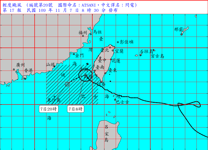 輕颱閃電路徑，今天早上已經解除陸上颱風警報。 圖：中央氣象局/提供