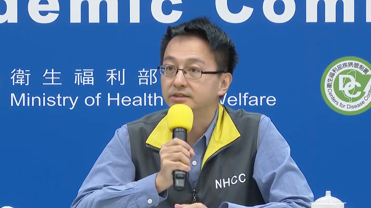 指揮中心醫療應變組羅一鈞副組長指出本周共19例境外移入確診，創4月以來，單周紀錄最高！ 圖 : 衛服部 / 提供