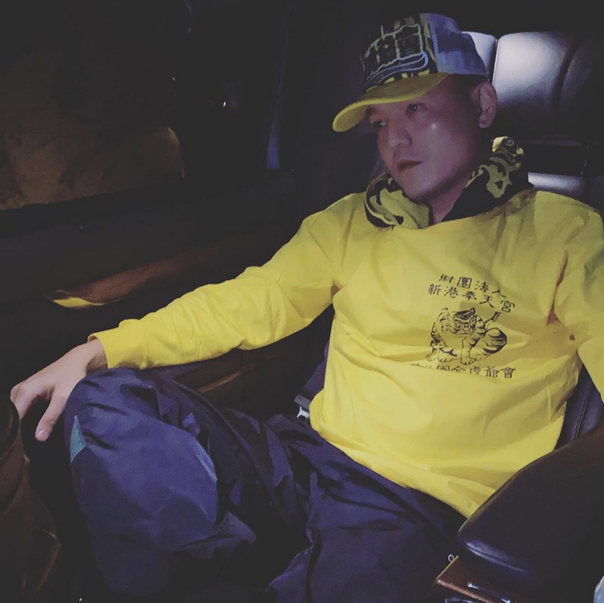玖壹壹今天才公布首度踏上新北歡樂耶誕城演唱，春風就在IG透露自己到醫院動個小手術。 圖：翻攝Instagram