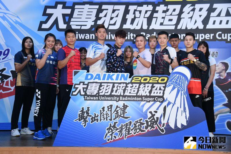 「羽球王子」王子維、2組男雙「麟洋配」李洋／王齊麟、「楊肉盧」楊博涵／盧敬堯皆表示明年1月仍會出國參戰。 圖／記者林柏年攝，2020.11.12