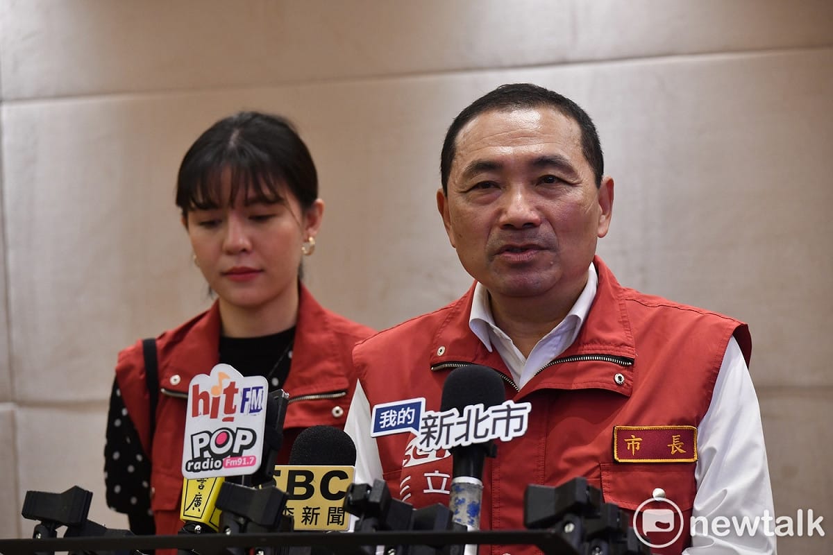 侯友宜說，新北市的牛肉麵和美食相當多，身為新北市長，他一定會做好嚴格的把關，不讓消費者誤食萊克多巴胺肉品。  圖：林昀真／攝