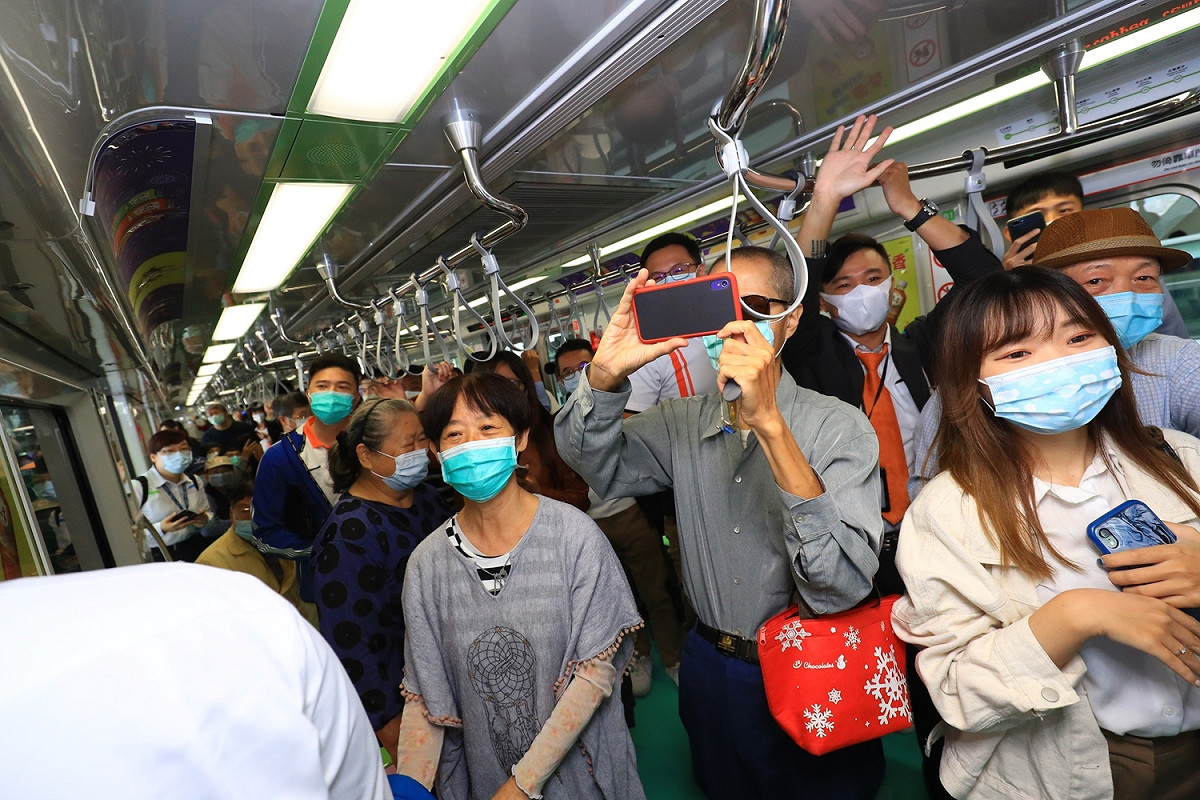 台中捷運今天開放免費試乘。 台中市政府/提供
