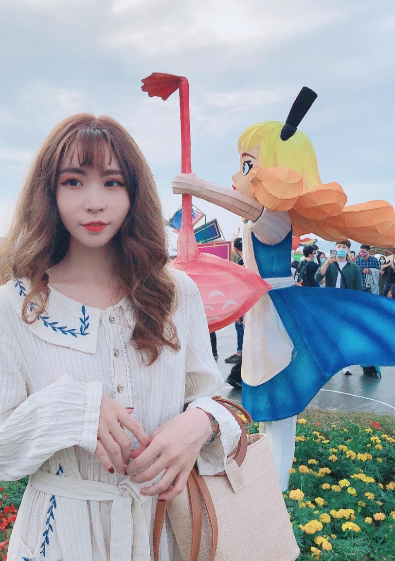 台中國際花毯節在新社花海／前往朝聖的Jane。 圖：翻攝Instagram／v7785623