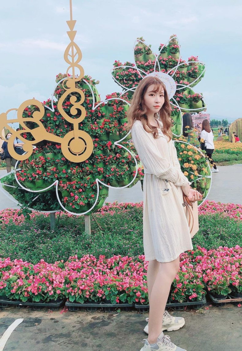 台中國際花毯節在新社花海／前往朝聖的Jane。 圖：翻攝Instagram／v7785623