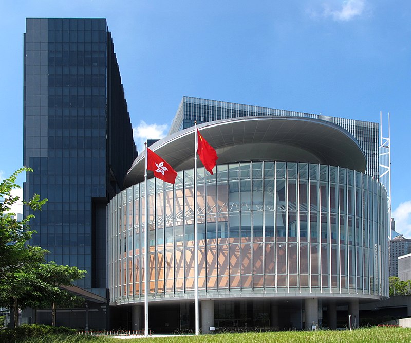 香港立法會日前在中國指導下，取消4名議員資格，造成泛民派議員集體辭職抗議。 圖：翻攝自維基網站