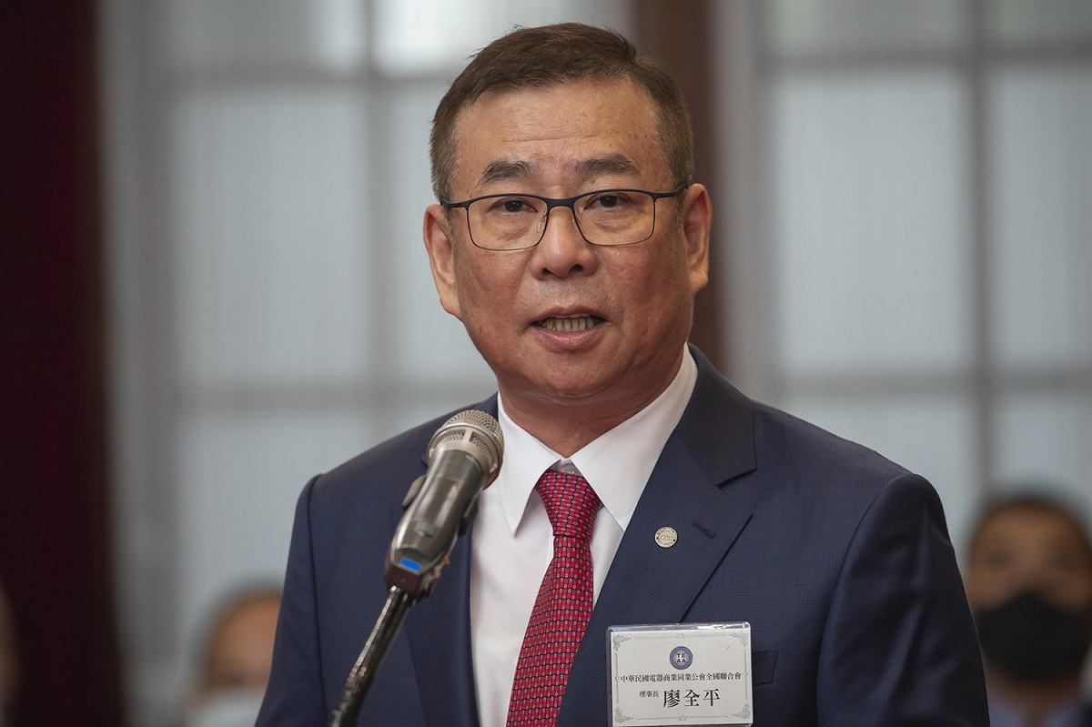 中華民國電器商業同業公會全國聯合會理事長廖全平 圖：總統府／提供