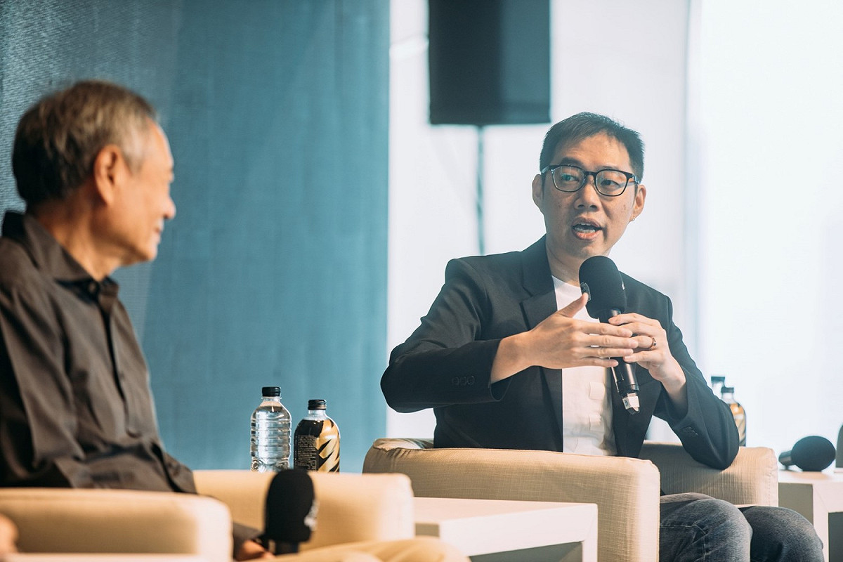 導演林書宇(右)好奇為何李安不再自編自導。 圖：金馬執委會/提供