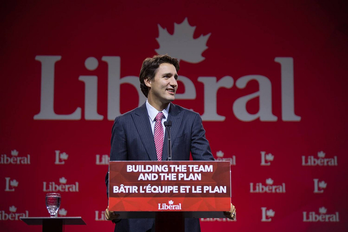 武漢肺炎肆虐全球，加拿大總理杜魯道（Justin Trudeau）今天表示，模型顯示新增確診人數預計會在年底前增加目前水平的4倍以上，「坦白說，今年要正常過耶誕節是不可能的。」 圖：翻攝自Justin Trudeau臉書