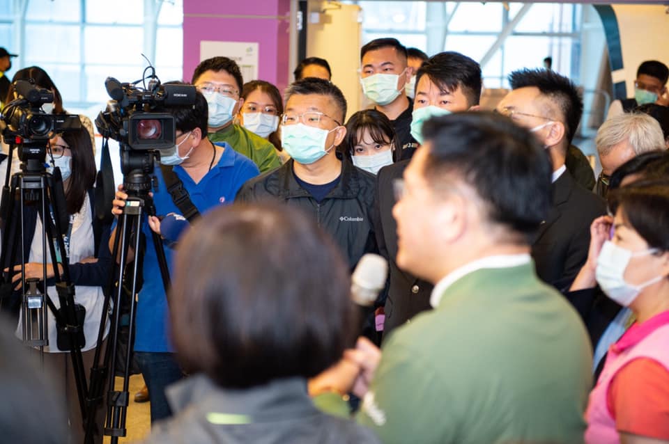 對於中捷發生列車的連接器斷裂事件，立委蔡其昌今日呼籲市府，徹底了解原因，畢竟這是很嚴重的事情，要更加重視！ 圖：翻攝自蔡其昌臉書