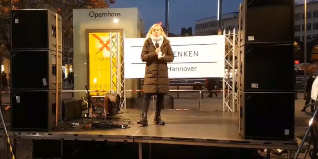 德國一名女子將自己抗議政府防疫的行為，比喻為二戰「反納粹英雄」，引發眾怒。 圖：翻攝推特