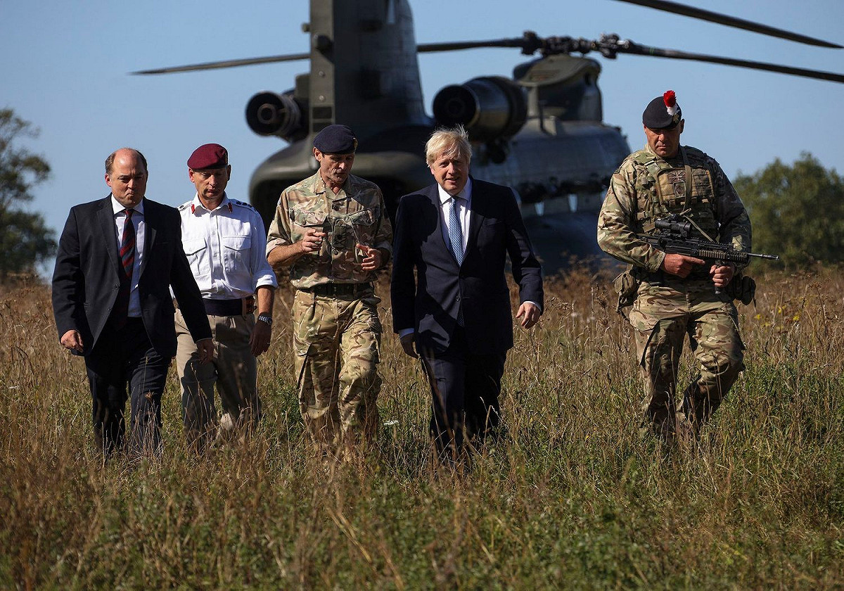 英首相宣佈增加軍事預算 圖:擷取自臉書