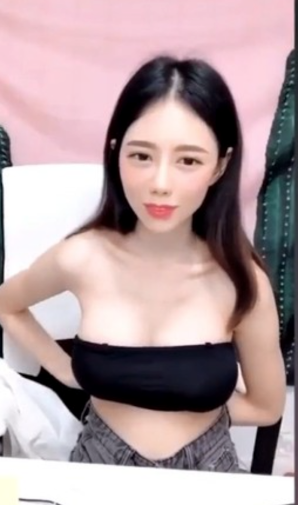 網美家家走光。 圖：翻攝網路