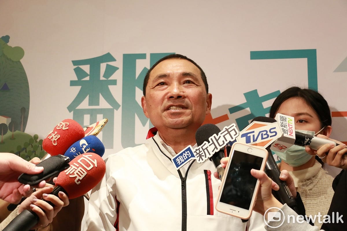 侯友宜表示，立院今早的丟豬內臟衝突是立委反映民眾擔憂萊豬食安的心聲，呼籲中央，既然萊豬開放進口不可能喊停，就應做好源頭管理。 圖：林昀真／攝