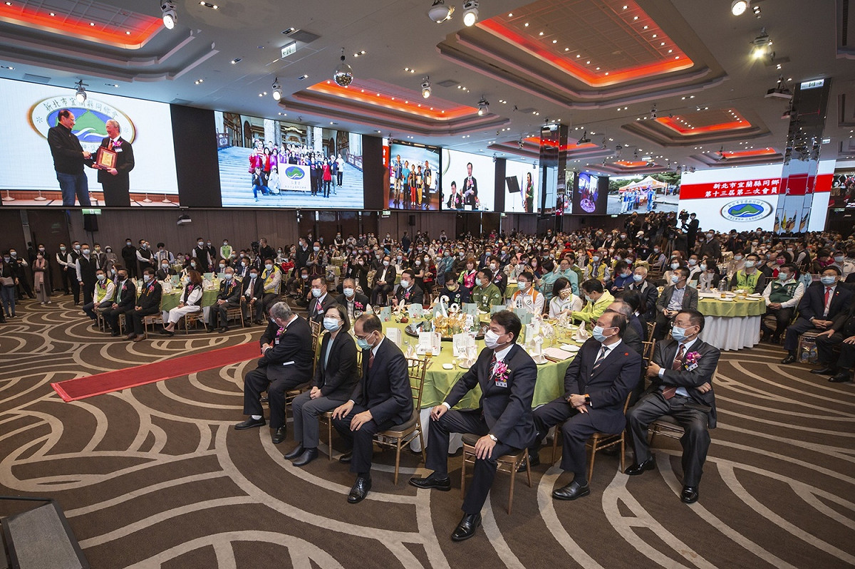總統蔡英文29日晚間出席新北市宜蘭同鄉會活動 圖：總統府提供