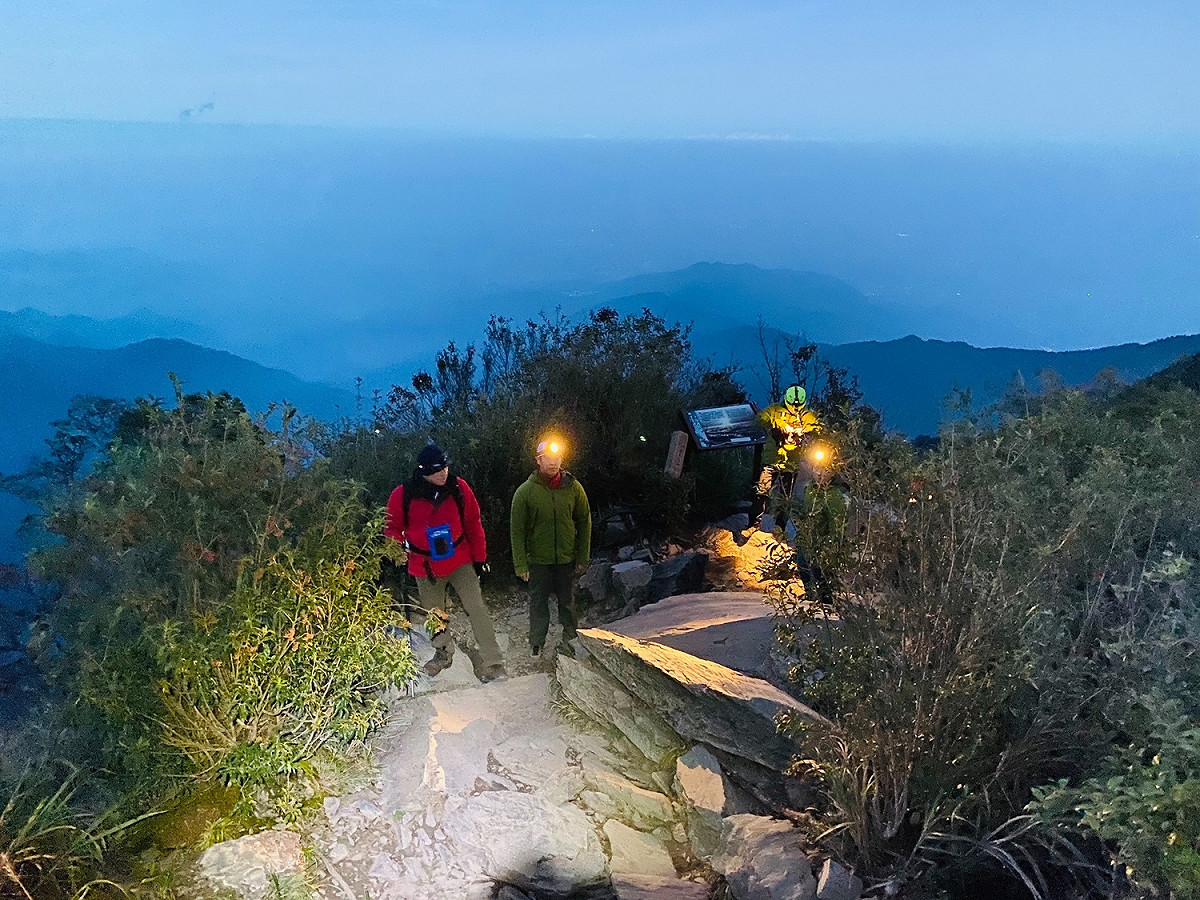 北大武山昨（1日）發生登山意外。一名徐姓女子和先生前往北大武山，回程時女子於登山步道7k處不慎跌落邊坡受傷，因此請求救援。 圖 : 翻攝自網路