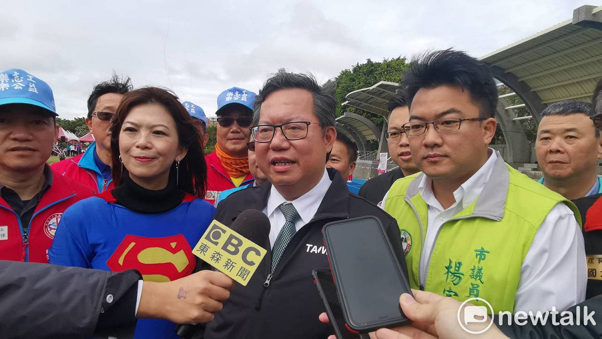 鄭文燦表示，桃園市社宅品質非常好，獲中央金質獎肯定，希望打造社區共享社宅，落實居住正義、照顧弱勢。 圖：林昀真/攝（資料照）