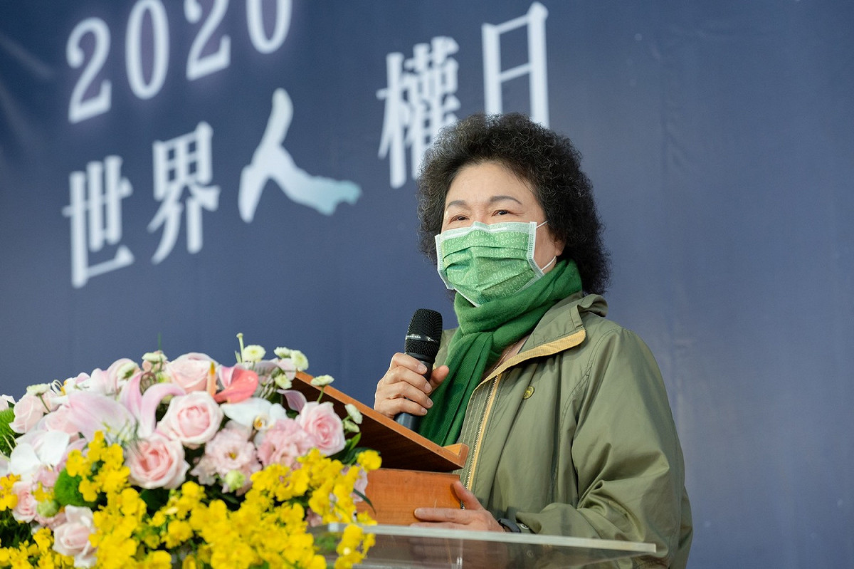 監察院長陳菊今（5）日出席「2020世界人權日」典禮，會後也被問及內閣改組一事。 圖：取自蔡英文臉書
