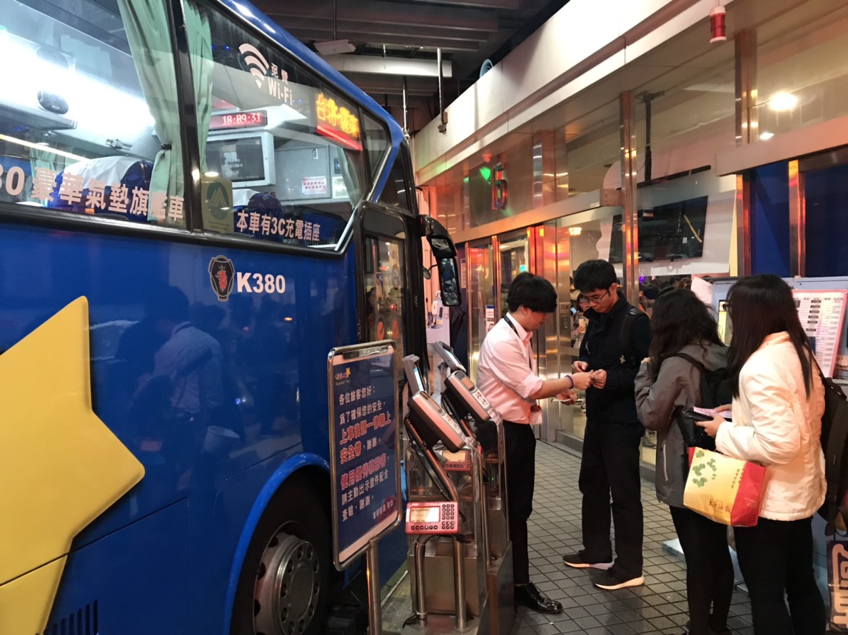 公路總局表示，昨日至今日下午2點，已開行2819班客運(示意圖)。 圖：首都客運提供