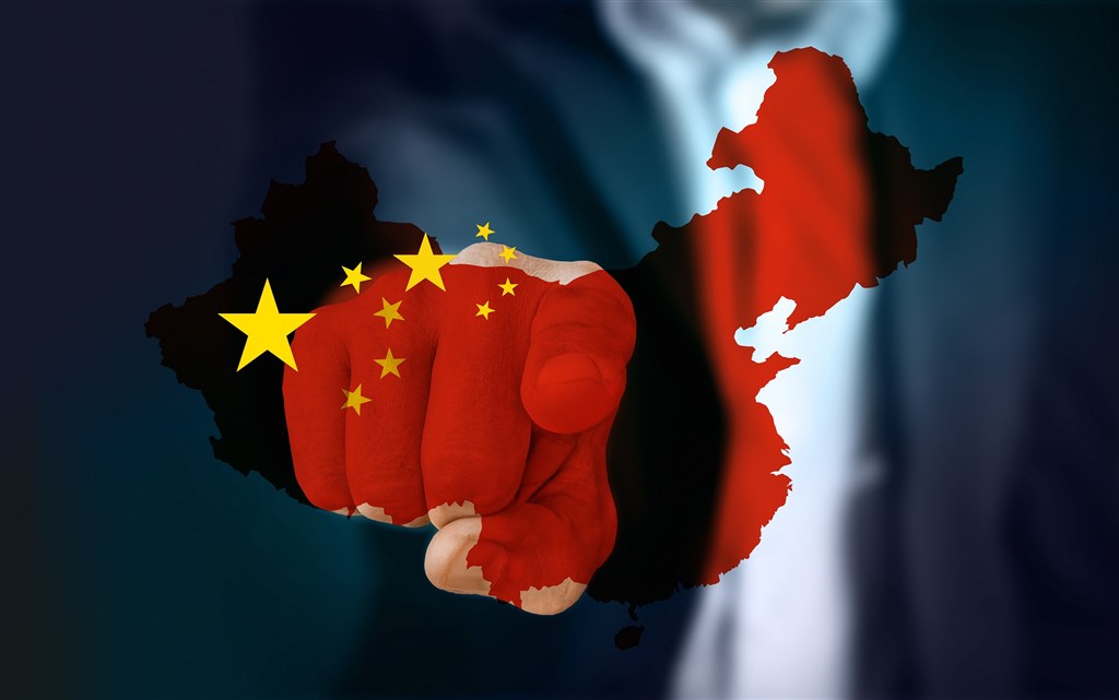 中國共產黨近期藉著西方國家嚴重的疫情，不斷大肆宣揚中國威權體制的優越性以及「西方衰落而中國崛起的觀念」，促使了民族主義情緒的興起。 圖：翻攝Pixabay圖庫