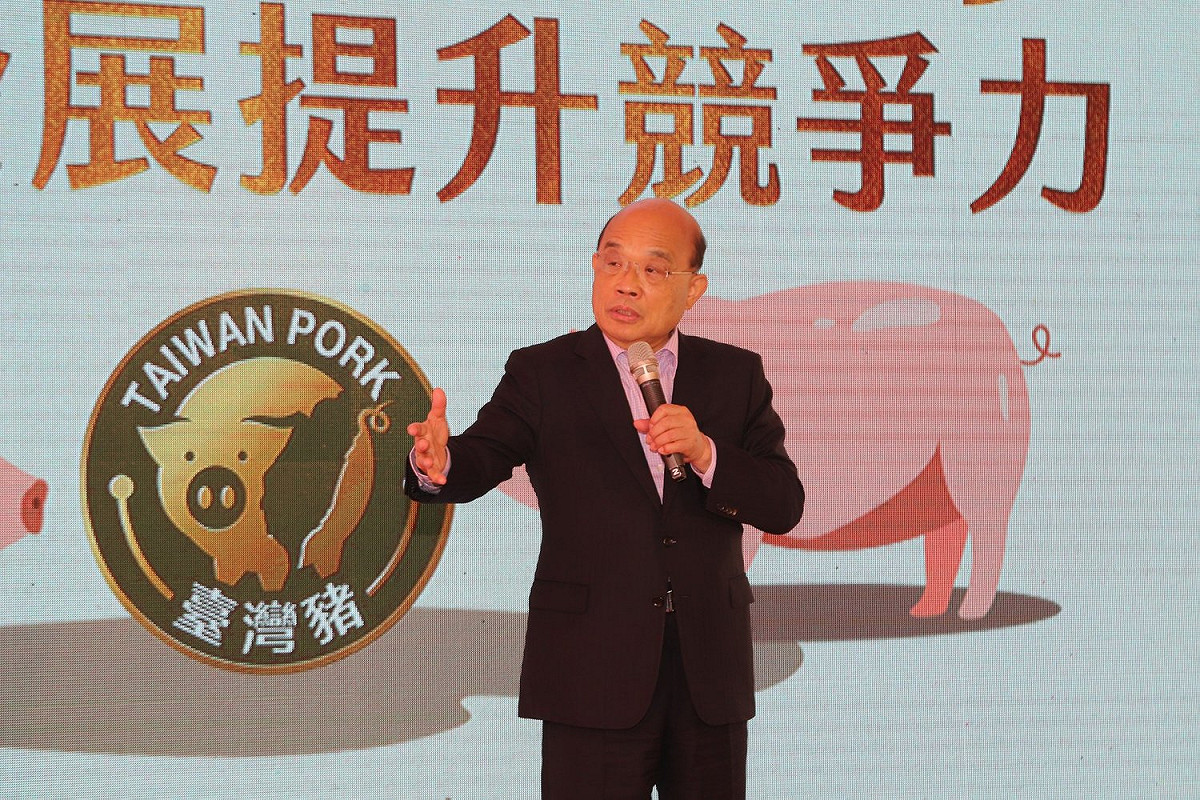 蘇貞昌表示，為使台灣肉品知名度得以提升，硬體設備也必須跟上國際的標準，期望企業能與政府一同合作，有效打造高品質的產業鏈。 圖：翻攝自陳明文臉書