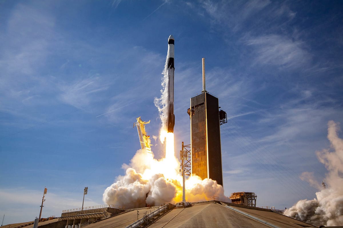 SpaceX宣布今年冬季將執行史上第一個「素人太空任務」，圖為SpaceX的太空船。 圖：翻攝自SpaceX