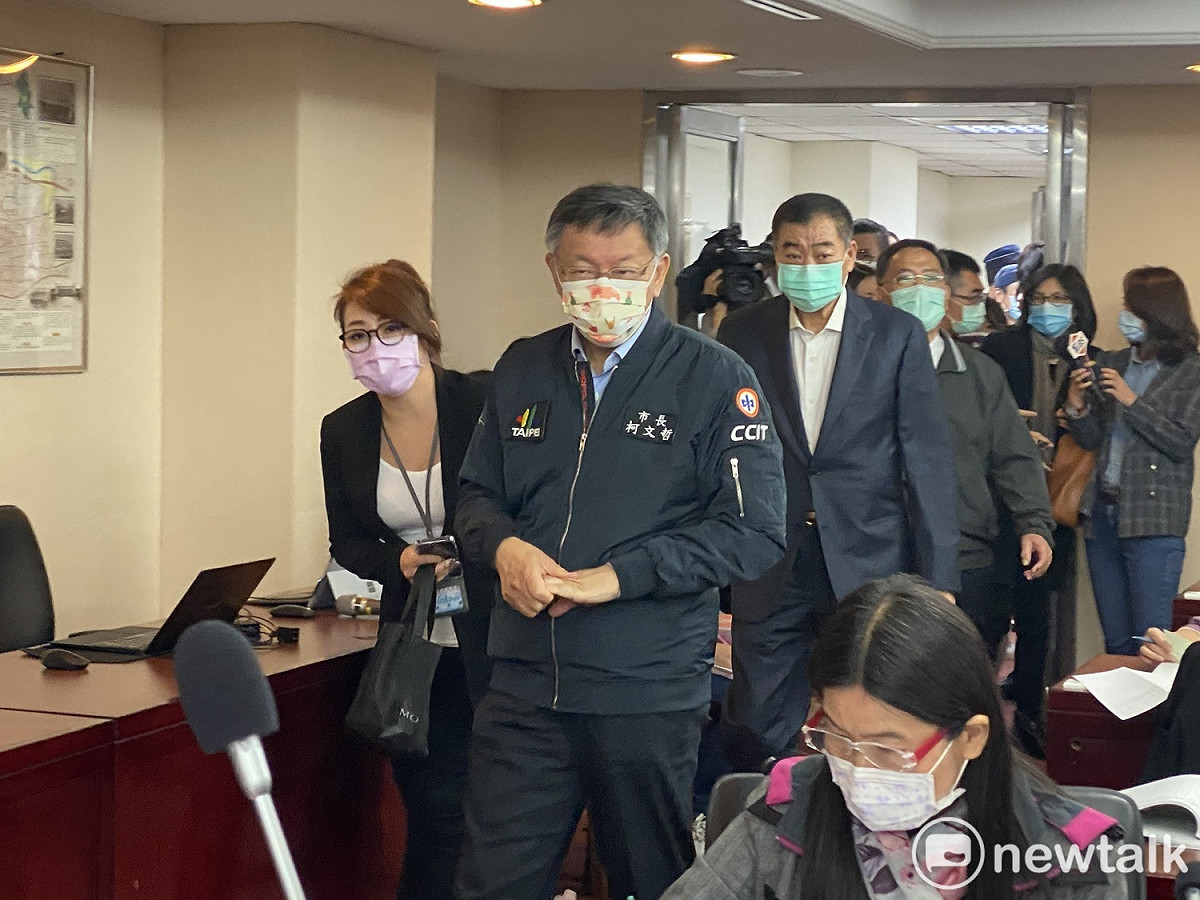 台北市長柯文哲今與台北市議會議長陳錦祥赴民政委員會拜會。 圖：周煊惠 ／攝