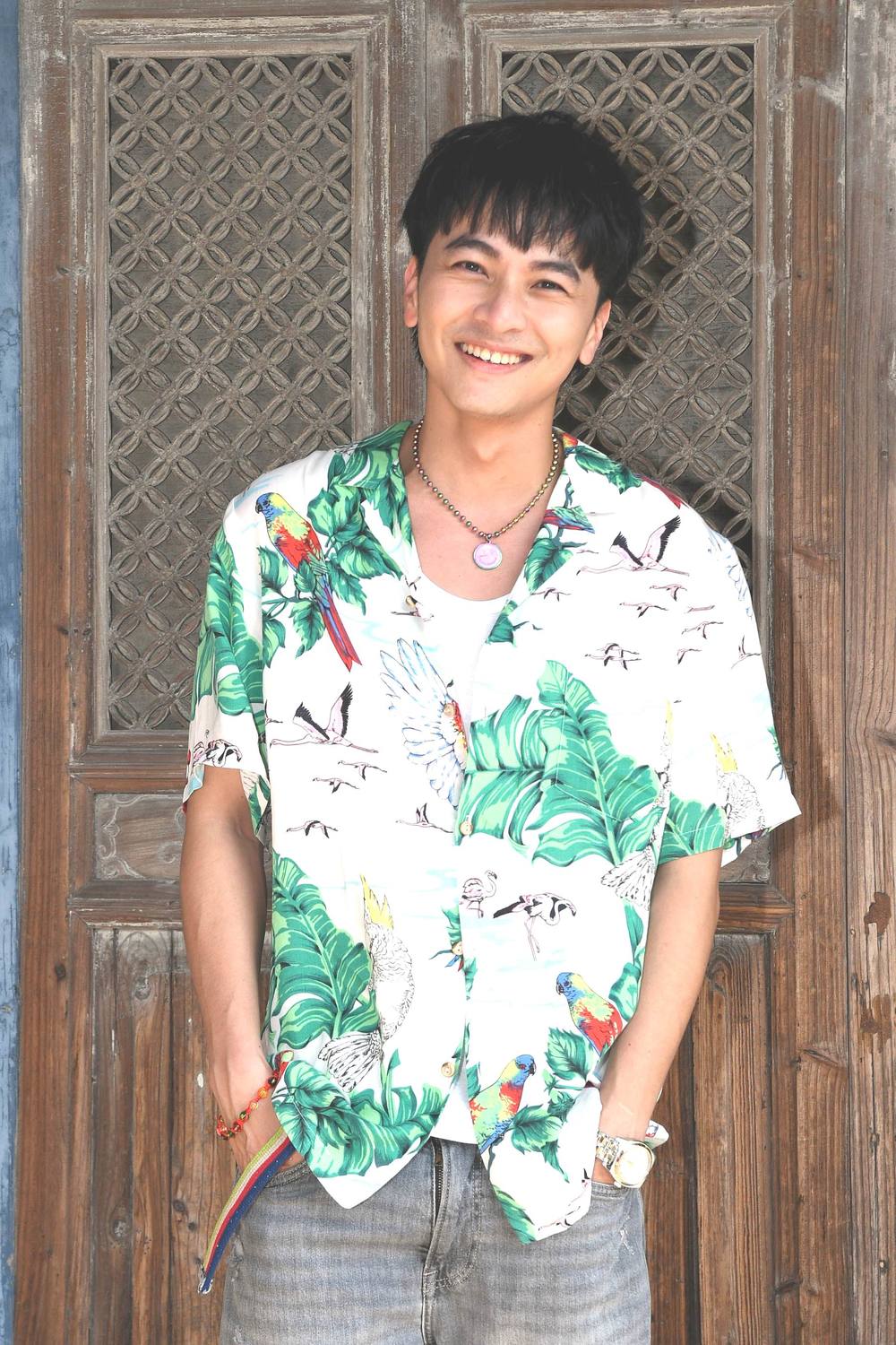 楊銘威在《俗女養成記2》中飾演謝盈萱在工作上的夥伴外，也是她的美食夥伴。 圖：華視/提供
