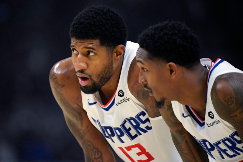 快艇球星Paul George(左)和球隊達成續約協議。 圖／美聯社／達志影像