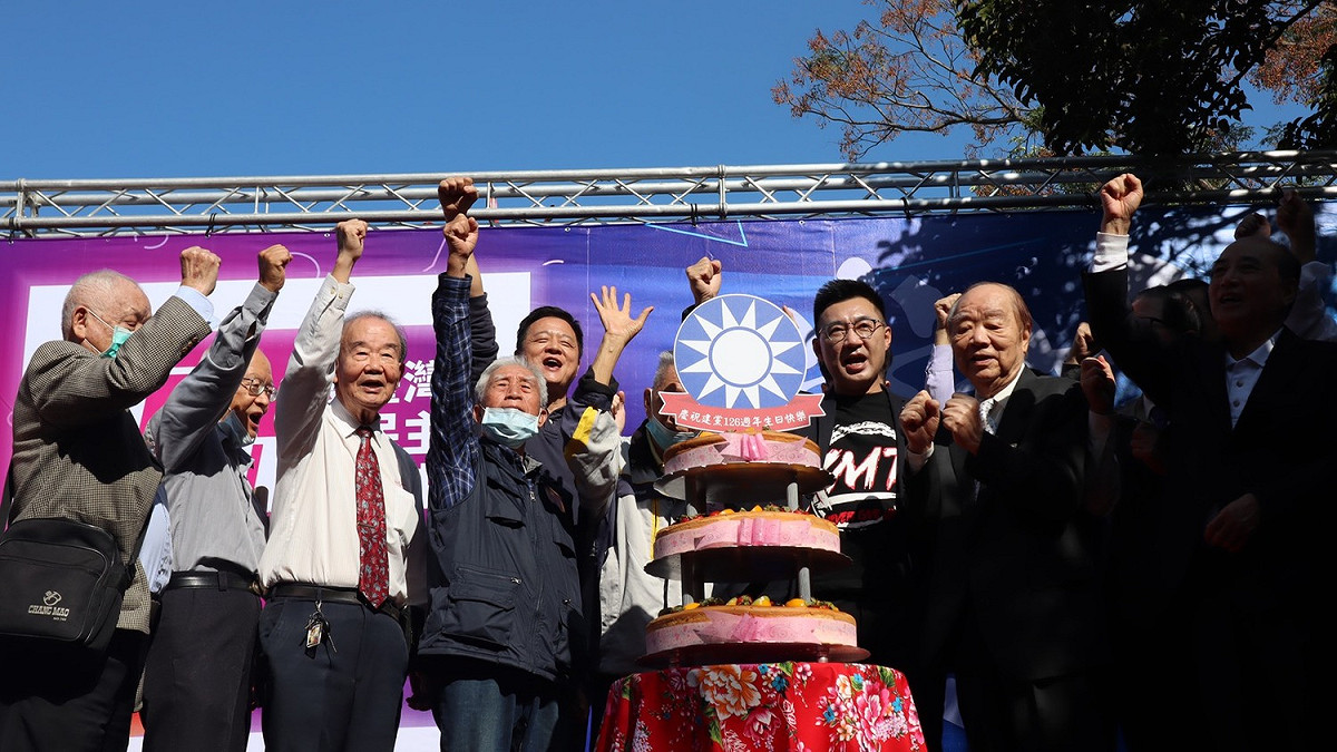 江啟臣出席高雄市黨部烤肉趴 圖:國民黨提供
