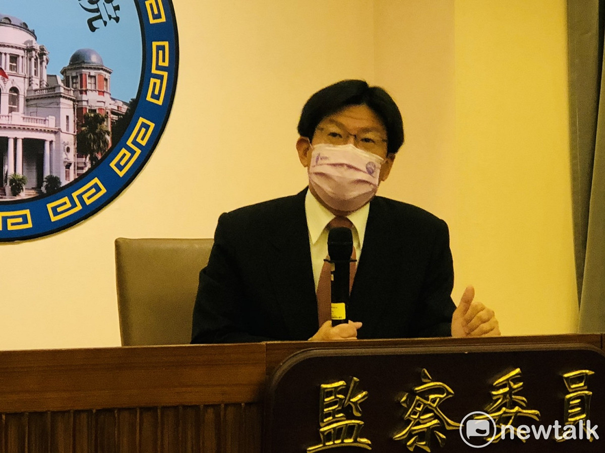 監委高涌誠今（14）天下午召開記者會表示，該案「跟本人一點關係都沒有，頂多是『證人』的角色」。 圖：謝莉慧/攝