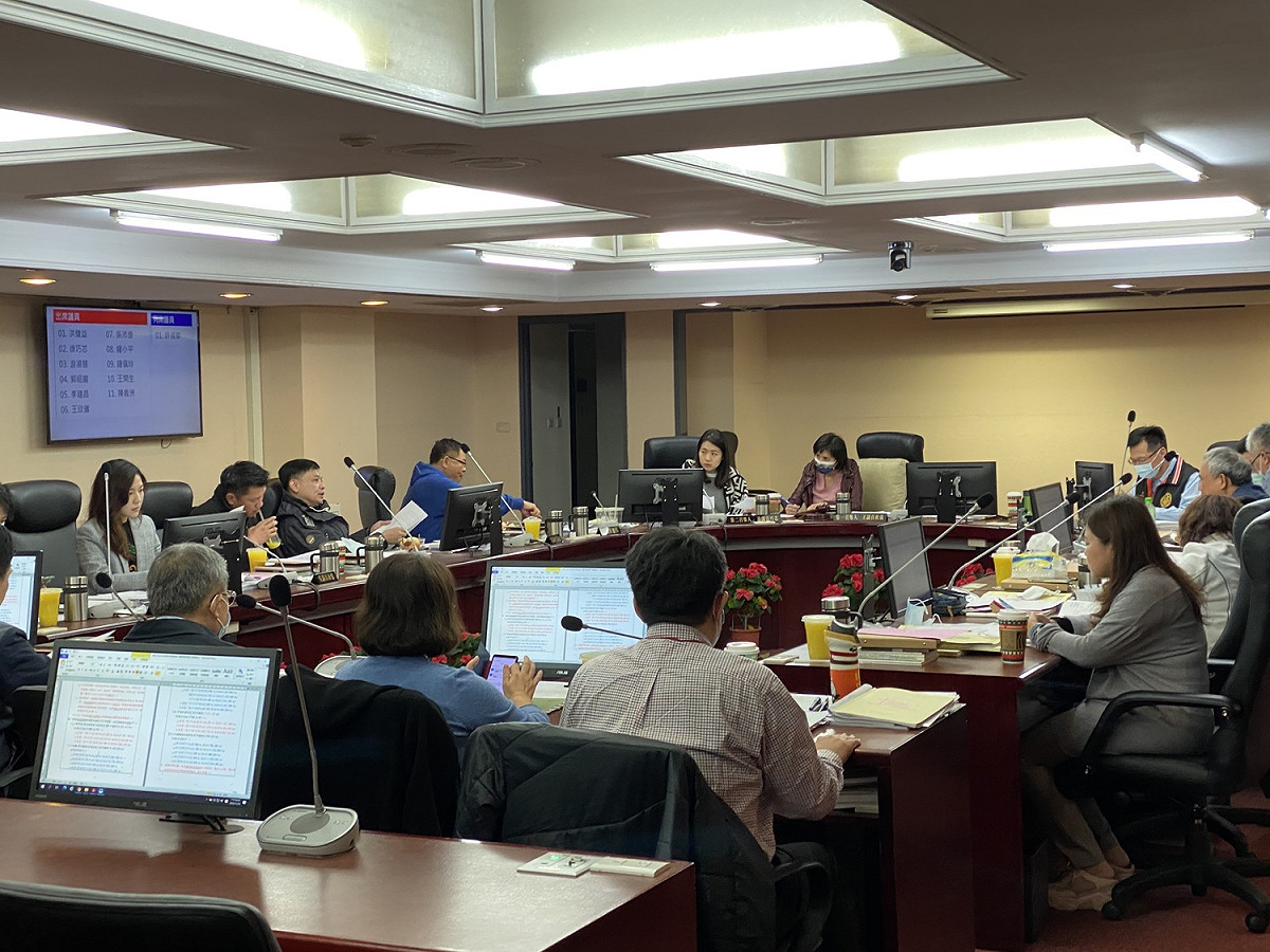 台北市議會工務委員會今審查住宅基金預算。 圖：周煊惠／攝