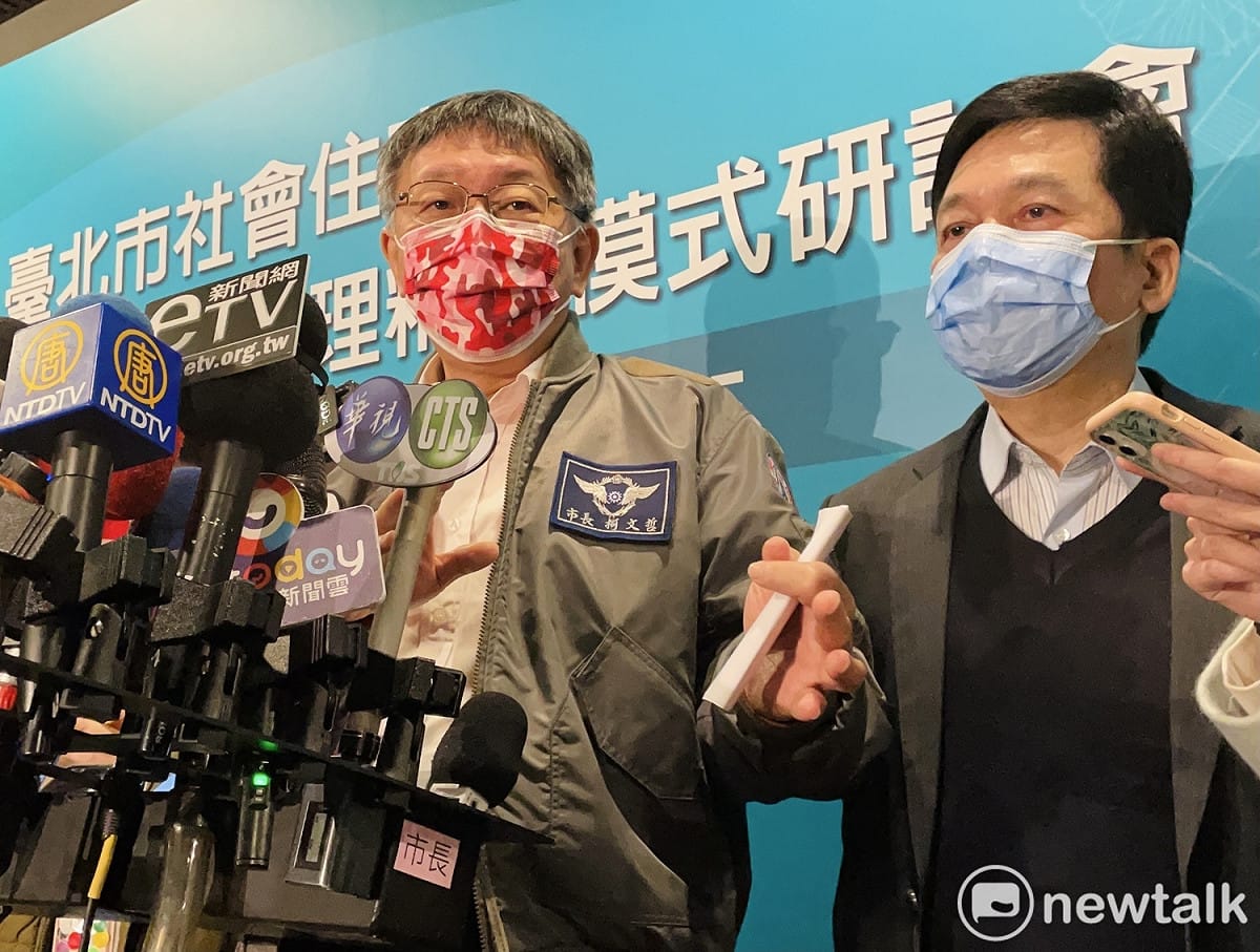 台北市長柯文哲（左）、北市都發局長黃景茂（右）。 圖：周煊惠／攝