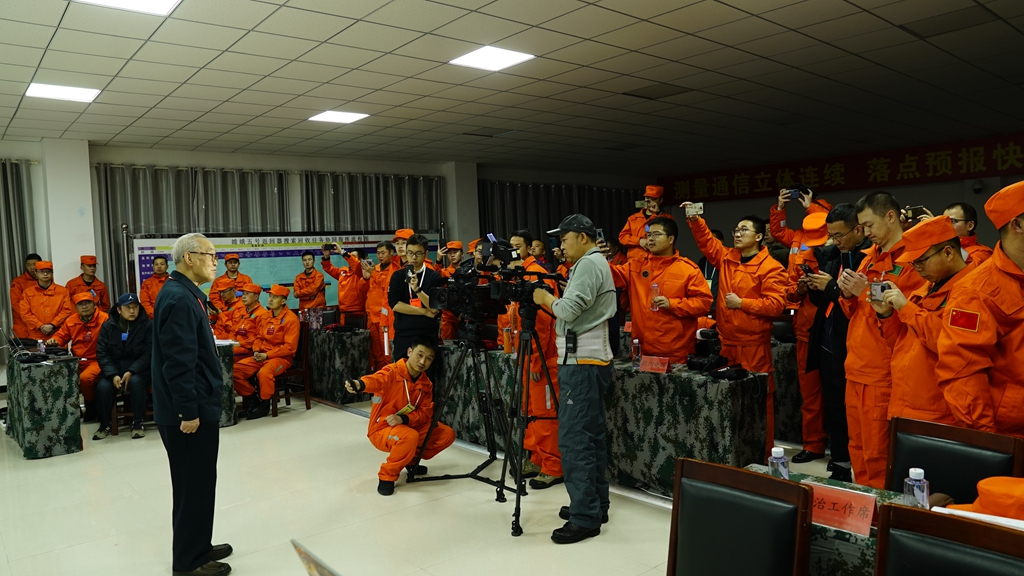 中國首次探月工程總指揮、國家航天局原局長欒恩傑接受採訪。 圖 : 翻攝自環球網
