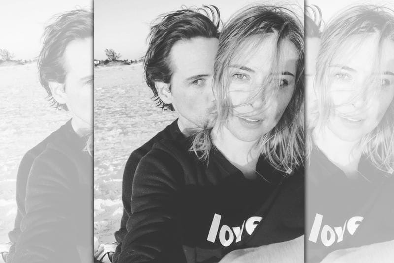 「網球女神」莎娃IG放閃，宣布與英國富商訂婚。 圖：取自 mariasharapova IG