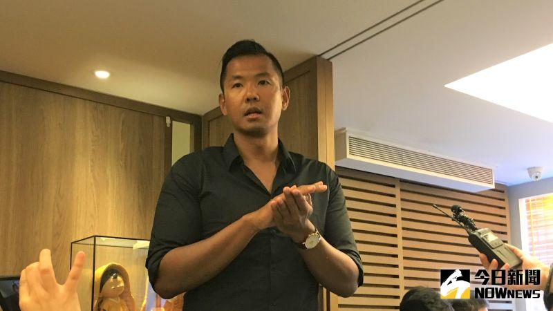新職籃聯盟執行長「黑人」陳建州今(21)日公布聯盟名稱為「P.League+」。 圖：鍾東穎／攝
