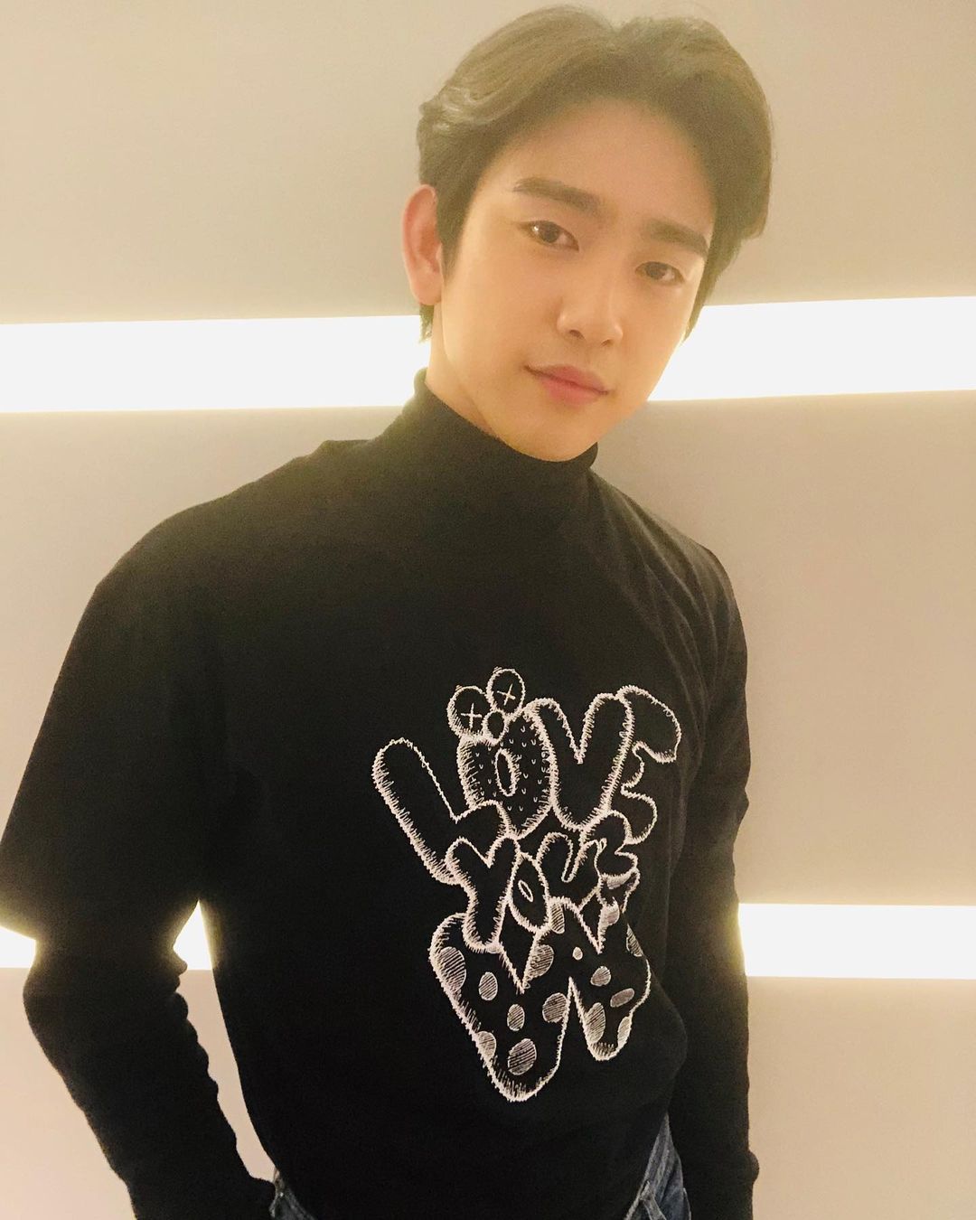 GOT7人氣成員珍榮合約將於1月到期，有韓媒報導他將出走JYP娛樂，改簽給李秉憲創立的BH娛樂。 圖：翻攝自珍榮IG