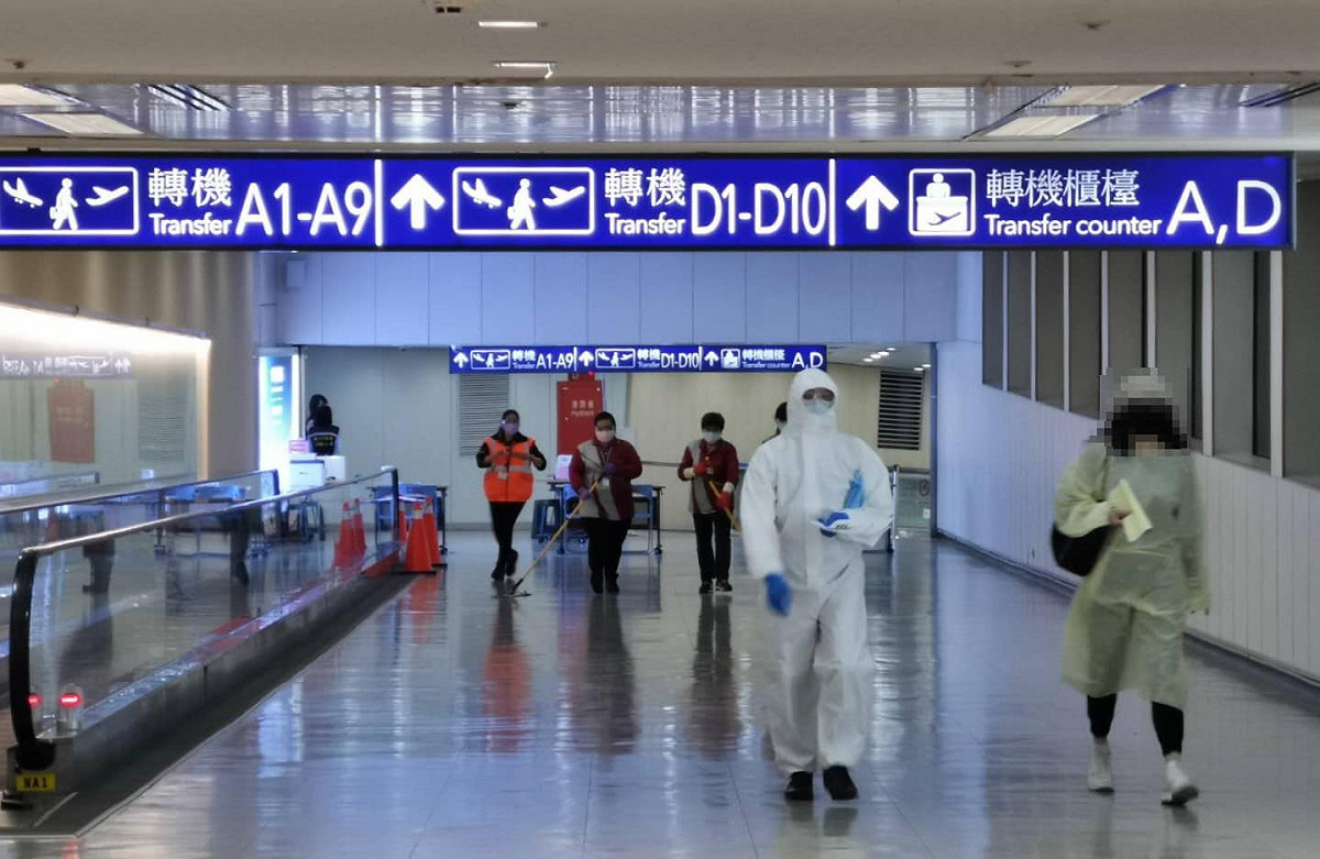 國內境外移入暴增，網路有人質疑這些人可能是知道自己確診，才故意飛回台灣使用健保。 圖：翻攝林佳龍臉書
